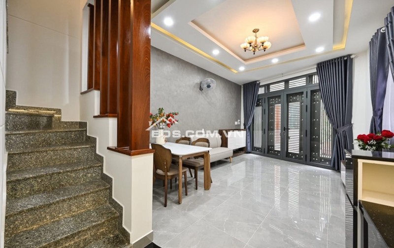SIÊU PHẨM PHAN XÍCH LONG – PHÚ NHUẬN LÔ GÓC THOÁNG – 4 TẦNG FULL NỘI THẤT