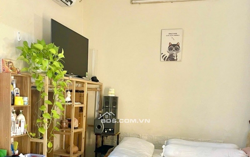 HIẾM! NHÀ PHÚ NHUẬN SÁT Q1 – 3 TẦNG – THU NHẬP 17TR/THÁN