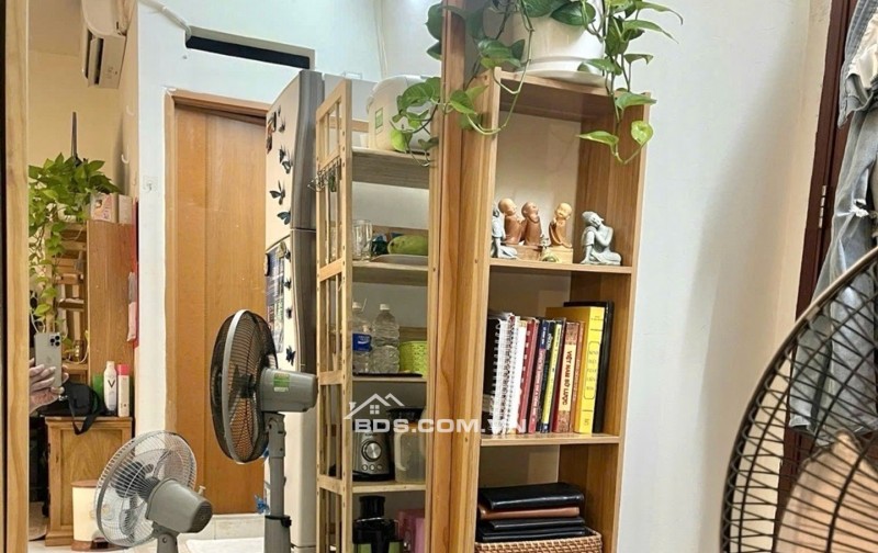 HIẾM! NHÀ PHÚ NHUẬN SÁT Q1 – 3 TẦNG – THU NHẬP 17TR/THÁN