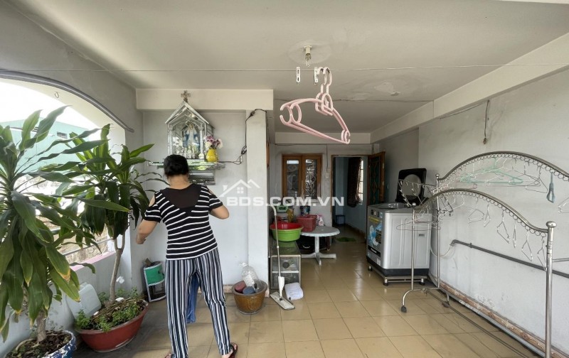 Mặt tiền đường Quang Trung, Chủ nhà thiện chí tìm khách