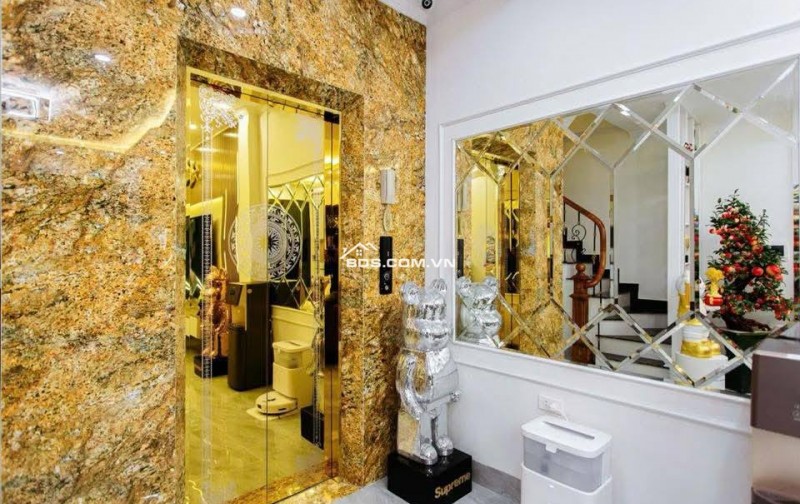 Bán Nhà Gần Phố, Tương Mai, Hoàng Mai 45m, 7 tầng, mt 4.2m, giá 15.9 tỷ.