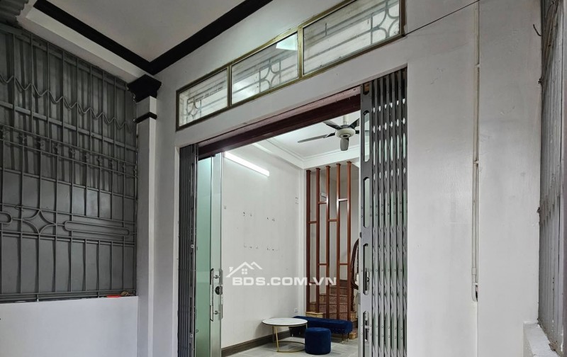 BÁN NHÀ ĐẸP GIÁ RẺ 1.79 TỶ 3 TẦNG 46M2 ( TÂY NAM ) NGÕ ĐIỆN BIÊN