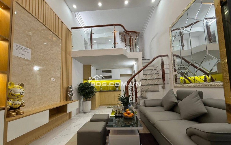 Bán Nhà Gần Phố Hồng Mai, Hai Bà Trưng 19/22m, 5 tầng, mt 3.5m, giá 6.38 tỷ