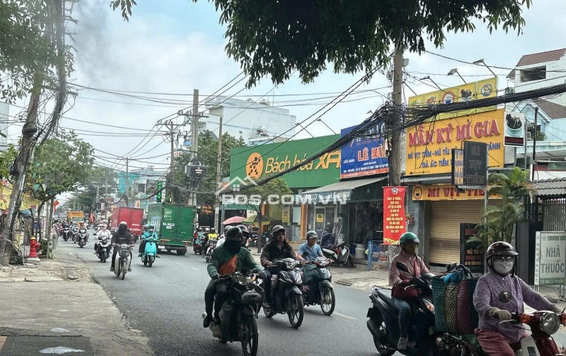 Bán MTKD Phạm Văn Chiêu DT lớn 333m2 ngang 9m cấp 4 tiện xây tòa nhà KD đa nghề chỉ 39 tỷ.