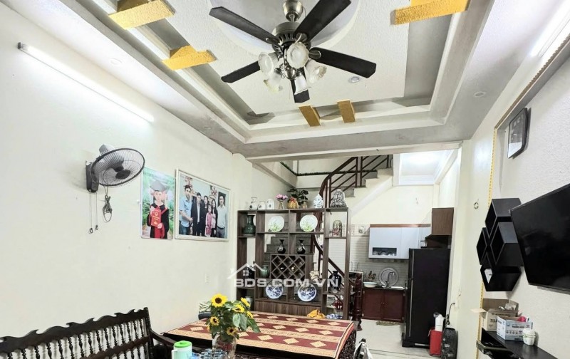 BÁN NHÀ ĐẸP 1.65 TỶ 3 TẦNG 34M2 ( TÂY BẮC ) NGÕ TRẦN NHẬT DUẬT