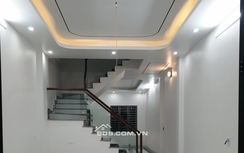 BÁN NHÀ  5.2 TỶ 3 TẦNG 76M2 ( HƯỚNG NAM ) KHU ĐÔ THỊ THỐNG NHẤT
