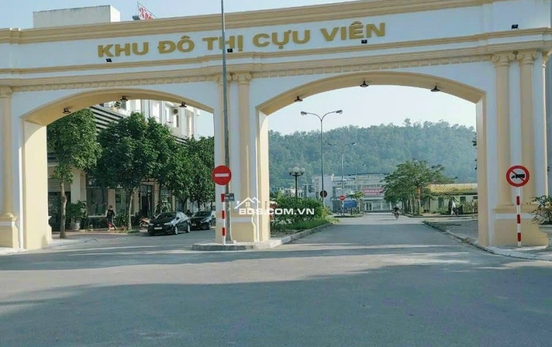 CẦN RA ĐI GẤP LÔ ĐẤT 100m2 RẺ NHẤT KĐT CỰU VIÊN - KIẾN AN