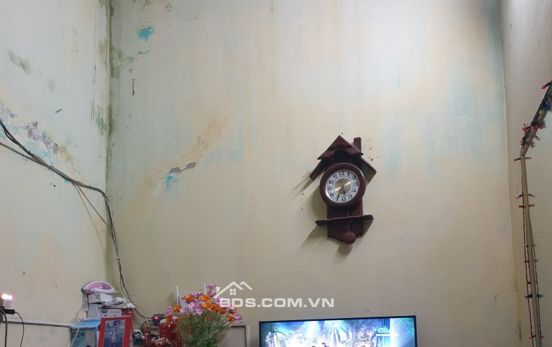 BÁN NHÀ 950 TRIỆU CẤP 4 SẠCH ĐẸP CHỈ TÍNH GIÁ ĐẤT NGÕ ĐƯỜNG THÁI BÌNH