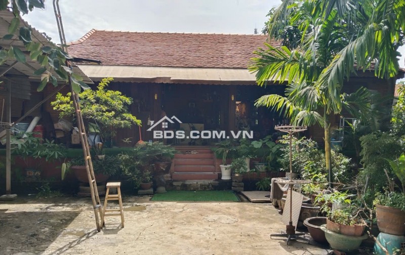 CC BÁN GẤP NHÀ C4, KHU ĐẤT ĐANG LÀM XƯỞNG CƠ KHÍ, GẦN 2500M2 SÁT MT835, CHỈ 14 TỶ. LH:0909327086.