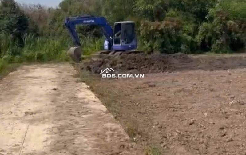 BÁN ĐẤT XÃ PHƯỚC THẠNH, TÂY NINH. 2 LÔ LIỀN KỀ. TỔNG DIỆN TÍCH 1556 M2 - SHR. LH:0786111122.