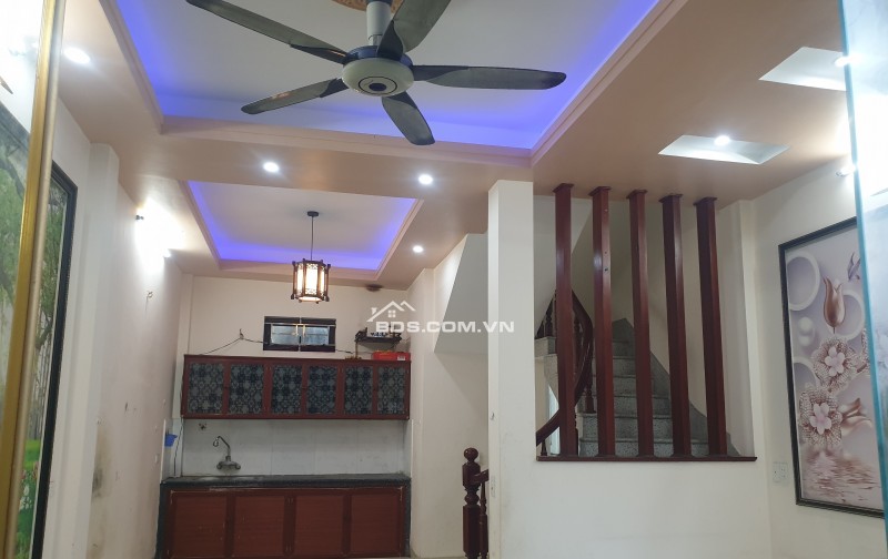 BÁN NHÀ ĐẸP 1.59 TỶ 2.5 TẦNG 38M2 ( TÂY NAM ) NGÕ VĂN CAO