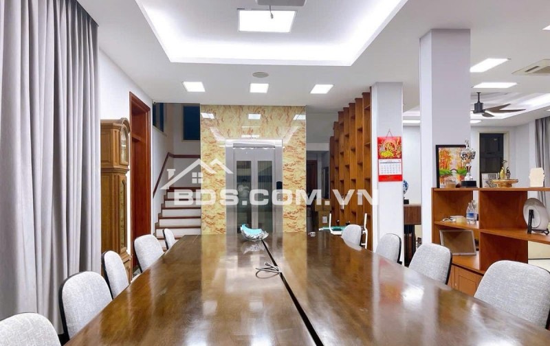 Biệt thự 5T thang máy Bắc Linh Đàm DT230m2, 68 tỷ Hoàng Mai
