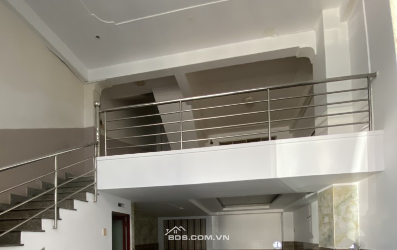  NHÀ LÊ HỒNG PHONG Q10 – 5.3×10M – Ô TÔ NGỦ TRONG NHÀ – 5 TẦNG – CHỈ 18 TỶ 
