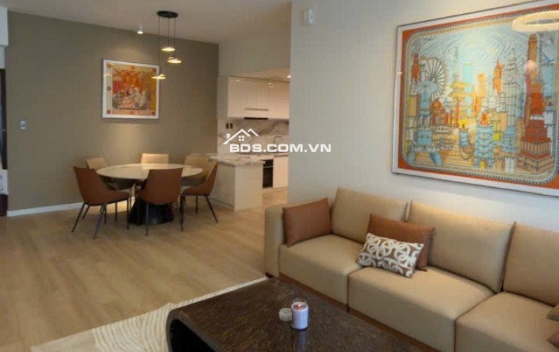CĂN HIẾM SAILING TOWER – VIEW TRỰC DIỆN Nhà thờ Đức Bà Sài Gòn – 104M² – CHỈ 21 TỶ