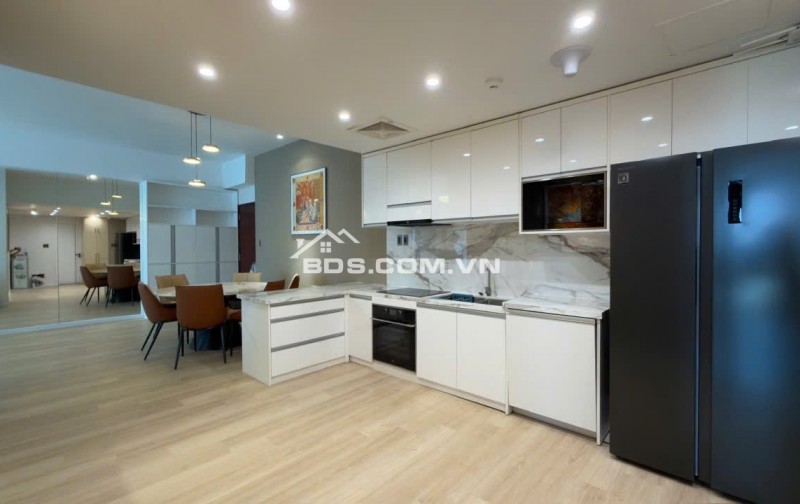 CĂN HIẾM SAILING TOWER – VIEW TRỰC DIỆN Nhà thờ Đức Bà Sài Gòn – 104M² – CHỈ 21 TỶ
