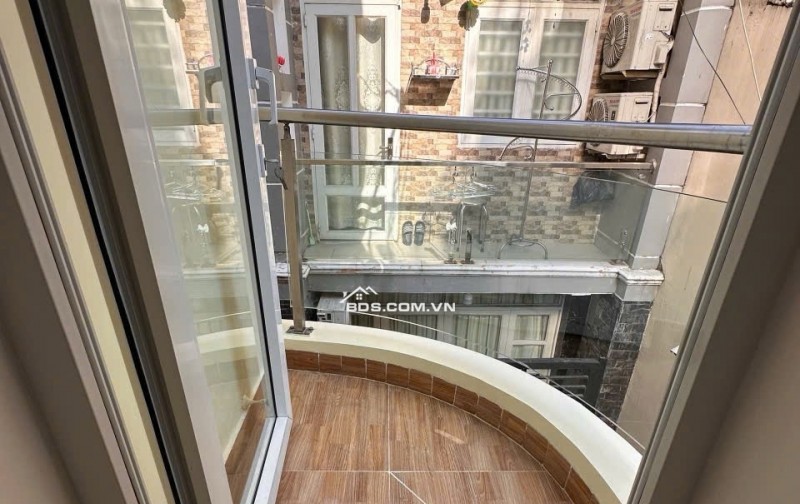 NHÀ CĂN GÓC TRẦN ĐÌNH XU –Q1- 3.2× 11M – 3 TẦNG – CHỈ 6.68 TỶ