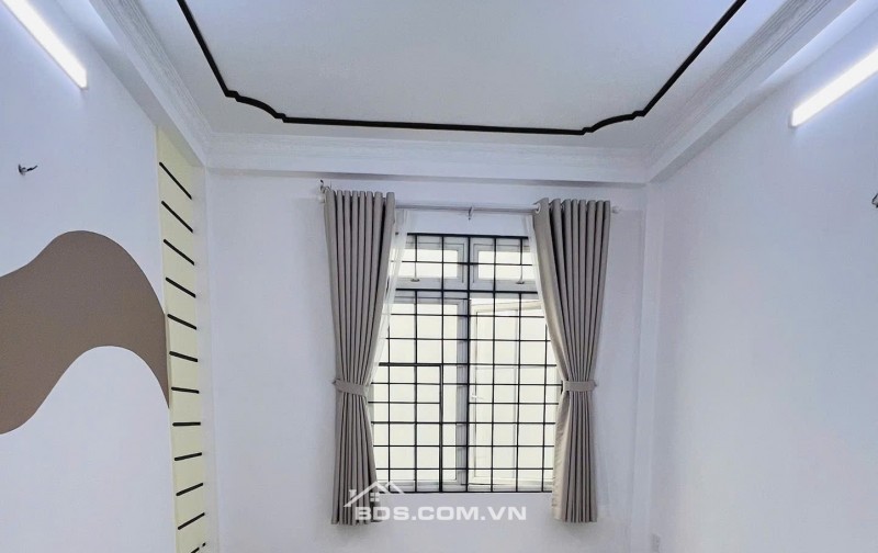 NHÀ HXH TÔ HIẾN THÀNH, QUẬN 10 – 3.7×17M – 4 TẦNG – 6PN – Ô TÔ NGỦ TRONG NHÀ – CHỈ 15,5TỶ