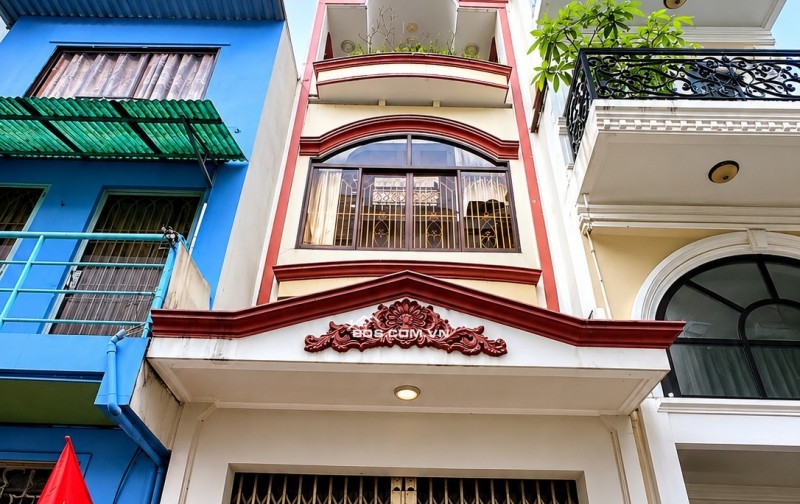 NHÀ HXH QUẬN 5 – NGUYỄN TRÃI– 3 TẦNG BTCT – 3,1×13,5M – 42M² – 13.2 TỶ