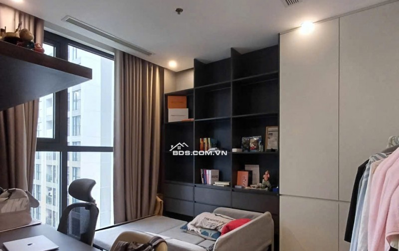 Bán căn hộ 2 phòng ngủ Vinhomes Symphony Long Biên