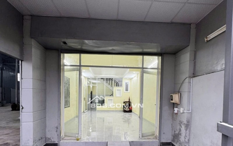 Cho thuê kho xưởng có nhà ở văn phòng sd 500m2 Thạnh Xuân Quận 12
