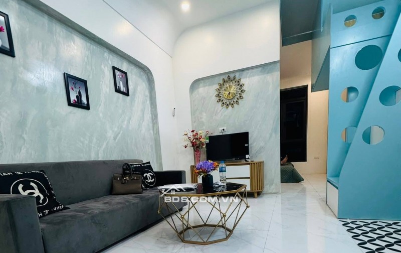 Bán Nhà Trần Đại  Nghĩa, Hai Bà Trưng 40m, giá 2.15 tỷ.