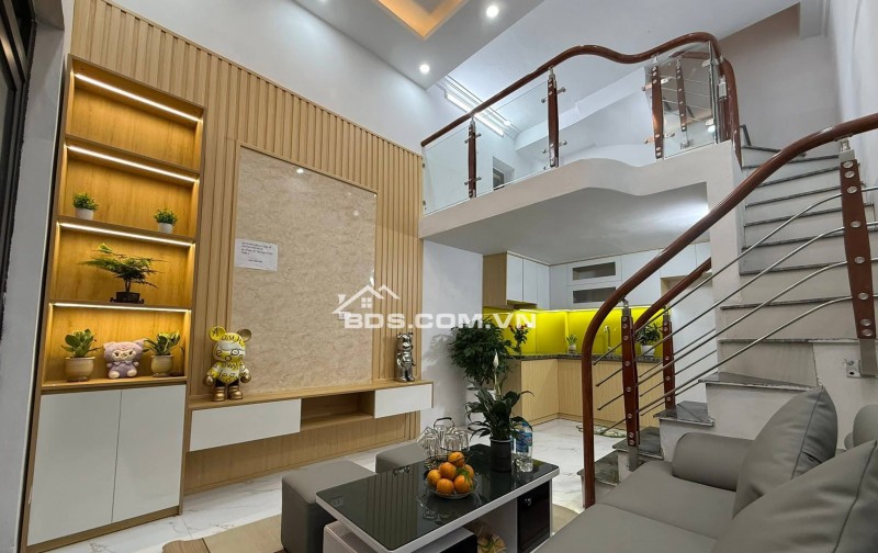 Bán Nhà Gần Phố Hồng Mai, Hai Bà Trưng 19/22m, 5 tầng, mt 3.5m, giá 6.38 tỷ