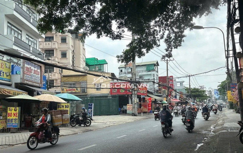 Bán MTKD Phạm Văn Chiêu DT lớn 333m2 ngang 9m cấp 4 tiện xây tòa nhà KD đa nghề chỉ 39 tỷ.