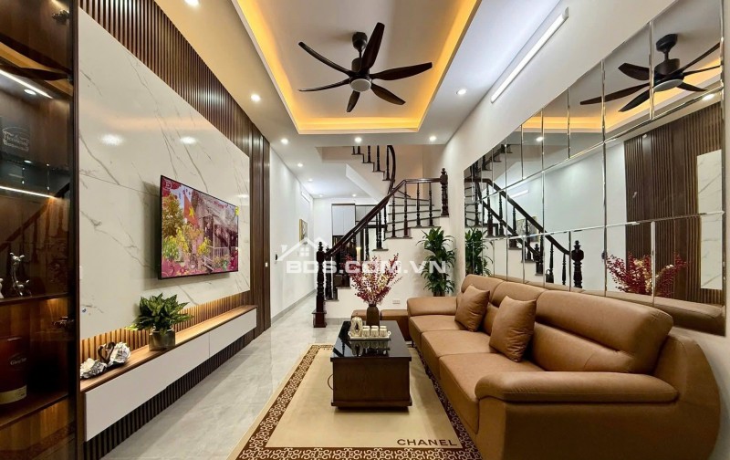 Bán Nhà Trường Chinh, Đống Đa 33m, 4 tầng, mt 3.8m, giá 9.2 tỷ
