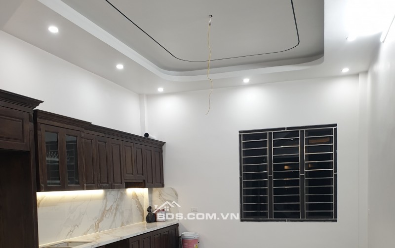 BÁN NHÀ  5.2 TỶ 3 TẦNG 76M2 ( HƯỚNG NAM ) KHU ĐÔ THỊ THỐNG NHẤT
