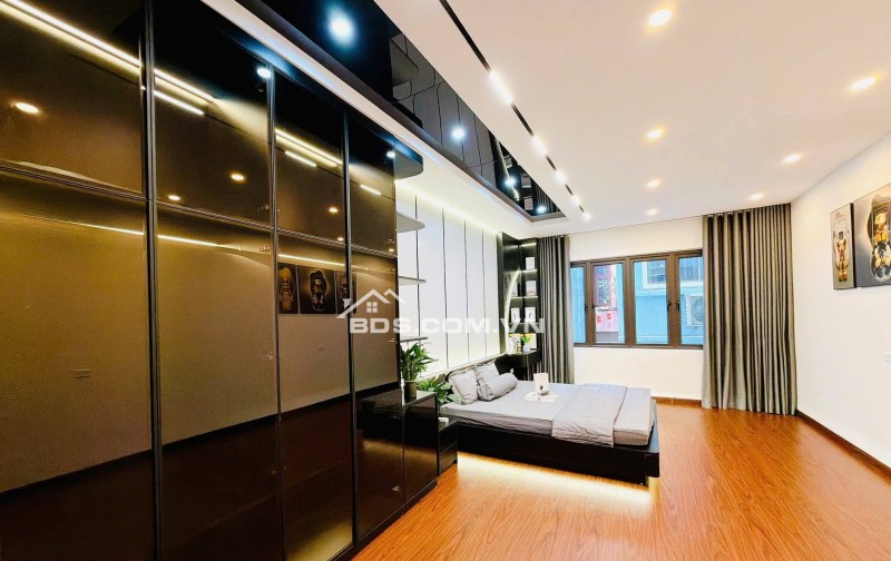 Bán Nhà Gần Phố Thịnh Quang, Đống Đa 36m, 4 tầng, mt 3.8m, giá 9.5 tỷ