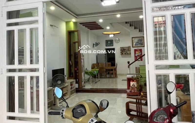 Bán nhà đúc 2,5 tấm hẻm 142 đường số 339 P. Phước Long B, Q9 cũ