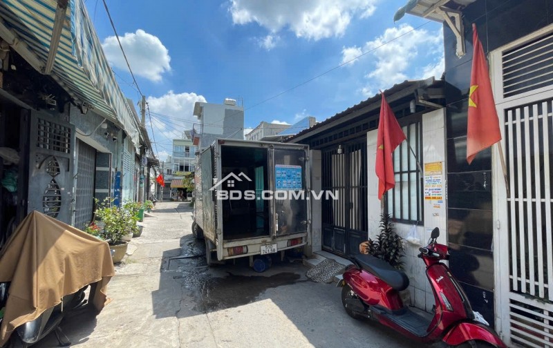 Bán nhà cấp 4 hẻm xe hơi LK 5-6, Vĩnh Lộc B, Huyện Bình Chánh (cũ)