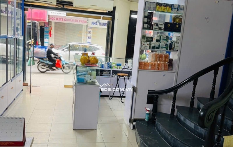 Cho thuê nhà 5 tầng, 10 phòng, vị trí đẹp mặt tiền rộng ph, 0366893772