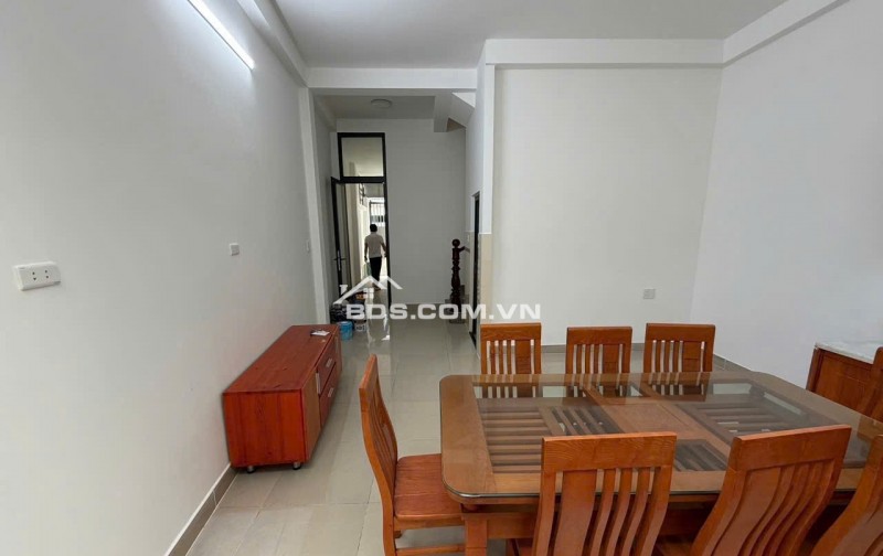 Cho thuê Nhà 1 trệt 1 lầu Đường 50 HBC liền kề PVĐ giá 9 triệu. Sẵn máy lạnh 2PN