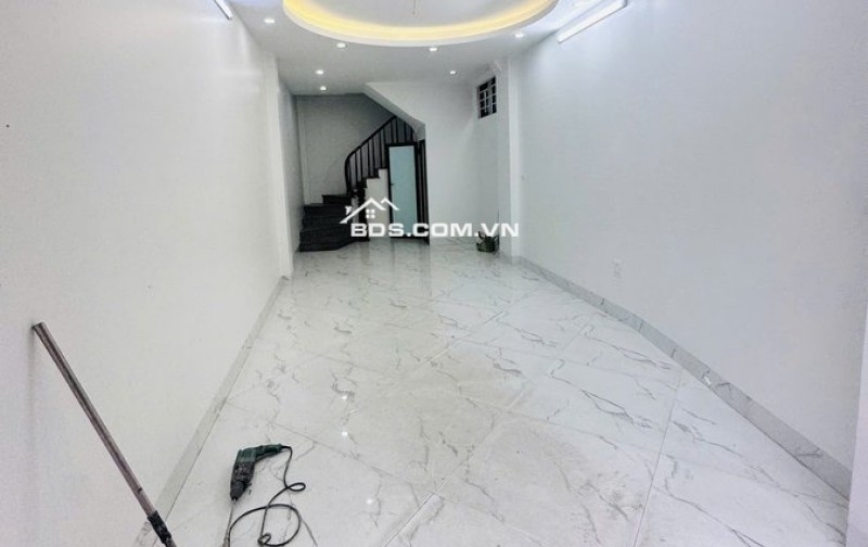 SIÊU PHẨM THỤY PHƯƠNG LÔ GÓC - VỈA HÈ - KINH DOANH - THÔNG Ô TÔ TRÁNH - GIÁ TRONG NGÕ