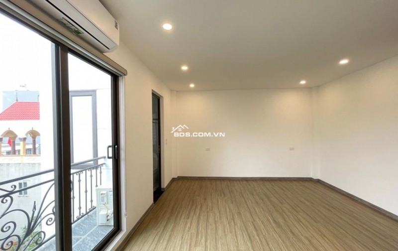 NHÀ MỚI 6 TẦNG, THANG MÁY – Ô TÔ ĐỖ CỔNG – NGÕ NÔNG – LÔ GÓC – LONG BIÊN – NHỈNH 9 TỶ