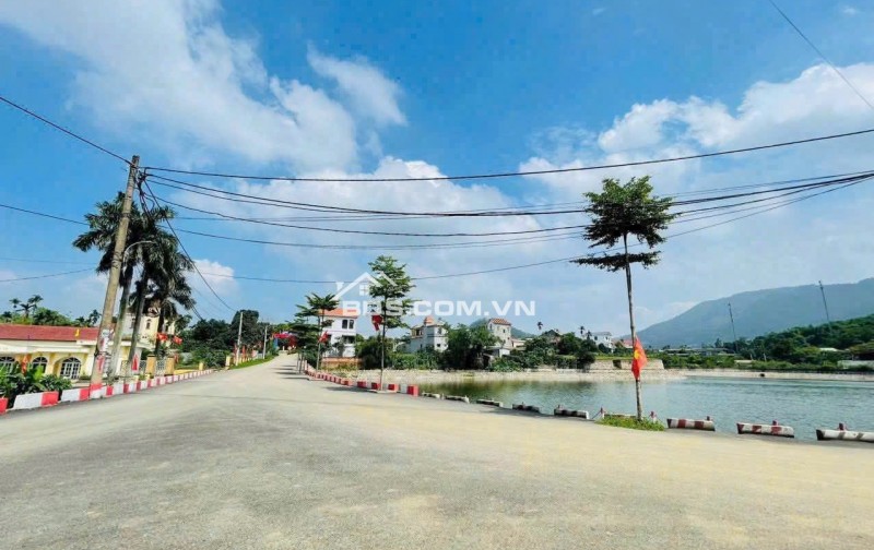Nhà Đồng Lư, Quốc Oai, View đỉnh
