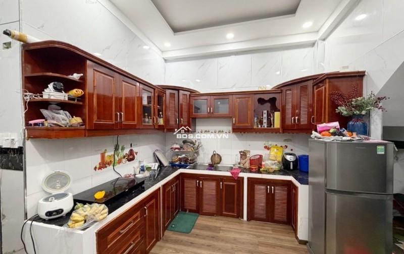 NHÀ 2 TẦNG ĐẸP VƯỜN LÀI - HẺM XE HƠI THÔNG - CHỈ 5.X TỶ