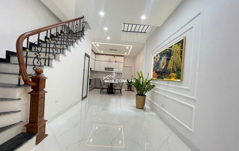 Nguồn Kín - Nhỉnh 7T- Hoàng Đạo Thành - Thanh Xuân - Dt 40m2 - 5 tầng - Sđcc
