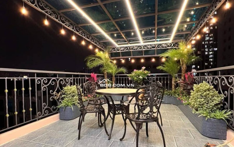 Bán Nhà Ô Tô Trong Nhà, Hoàng Đạo Thành, Thanh Xuân 42m, 8 tầng, giá 20.5 tỷ.