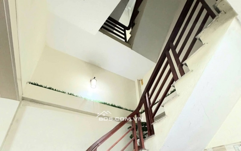 BÁN NHÀ ĐẸP 1.65 TỶ 3 TẦNG 34M2 ( TÂY BẮC ) NGÕ TRẦN NHẬT DUẬT