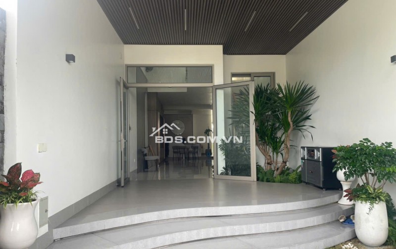 Bán nhà chính chủ 2 Mặt Tiền P.3 - TP Tây (đường nhựa trước 27m và sau 12m - 1 mặt Đường Nam kỳ khởi và mặt kia đường số 4) hiện tại đang Kinh doanh; Ngay sát công viên Xuân Hồng