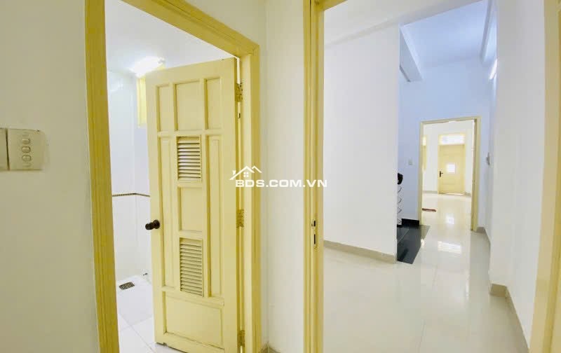 CHDV 4 lầu ngay hẻm 679 Quang Trung chợ HTT 92m2 với 13PN ở +KD dòng tiền chỉ 12.95 tỷ.