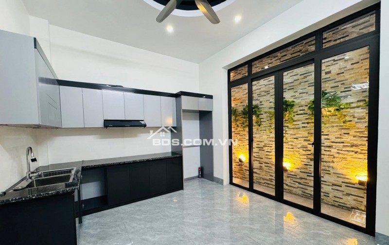 BÁN NHÀ ĐẸP  4.25 TỶ 4 TẦNG 46M2 MẶT ĐƯỜNG ĐÔ THỊ BÃI VIÊN