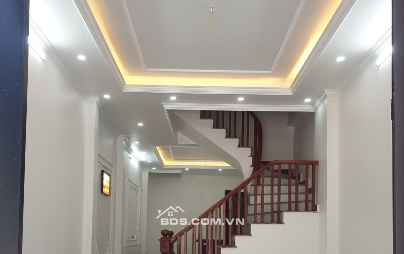 BÁN NHÀ ĐẸP 4 TẦNG 52M2 CÓ GARA Ô TÔ ĐÔ THỊ BÃI VIÊN GIÁ 4.6 TỶ