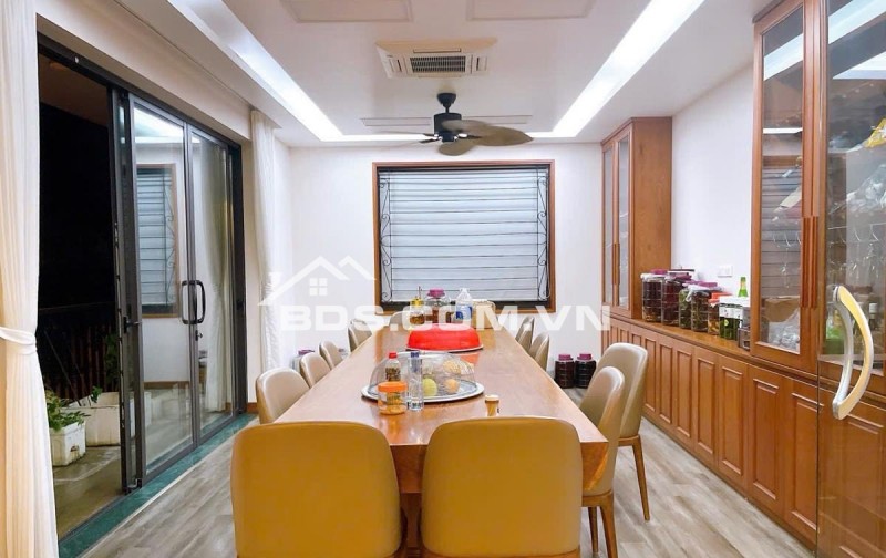 Biệt thự 5T thang máy Bắc Linh Đàm DT230m2, 68 tỷ Hoàng Mai