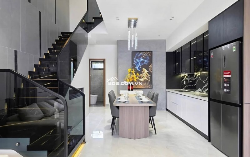 Shophouse giá ưu đãi tại Hồ Chí Minh- 700 triệu nhận nhà