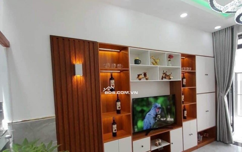 HOT HOT - 5 TẦNG - NGANG 5M HIẾM -1 CĂN RA MT GÒ DẦU - SÁT NGÂN HÀNG VIETTIN BANK