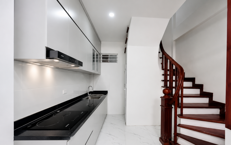 CỰ KHỐI LONG BIÊN–NHÀ ĐẸP 5 TẦNG–NGÕ NÔNG–Ô TÔ ĐỖ CỬA–GẦN AEON– GIÁ CHỈ 5. x TỶ