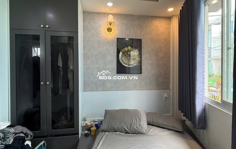 MẶT TIỀN PHÚ NHUẬN - CHỈ HƠN 3 TỶ - NHÀ 3 LẦU_Ô TÔ ĐỖ CỬA - 2PN - 3WC CỰC NGON